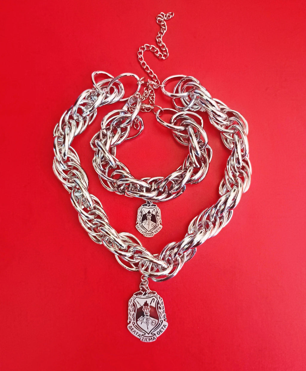 Delta Jewelry Set